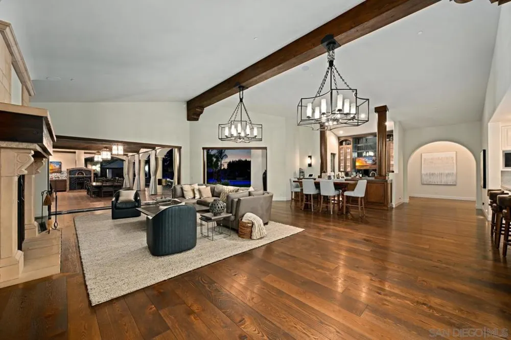 7029 Las Colinas Rancho Santa Fe, CA 92067