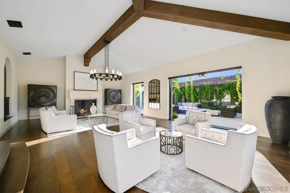 7029 Las Colinas Rancho Santa Fe, CA 92067