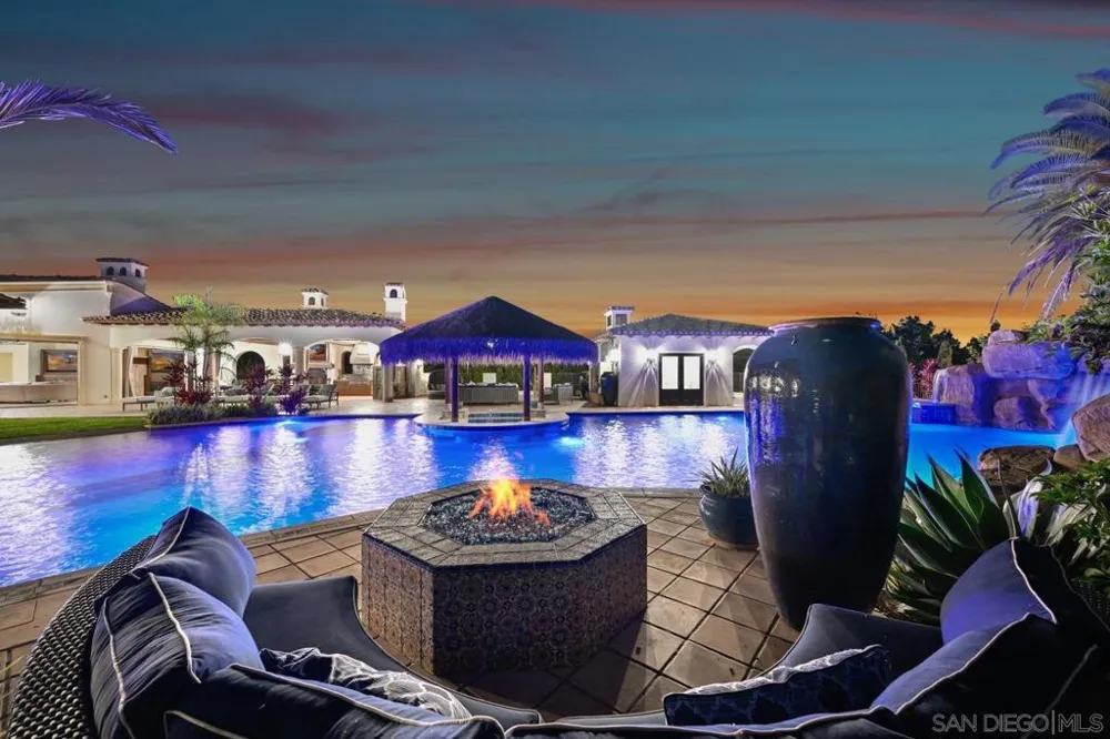 7029 Las Colinas Rancho Santa Fe, CA 92067