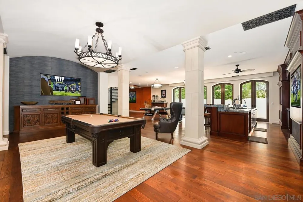 7029 Las Colinas Rancho Santa Fe, CA 92067