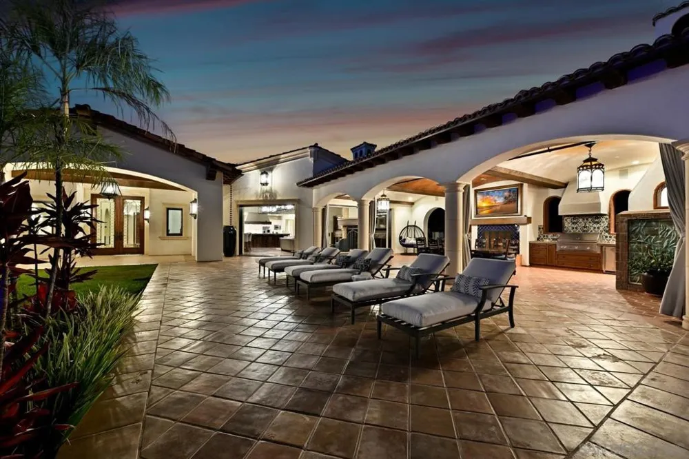 7029 Las Colinas Rancho Santa Fe, CA 92067