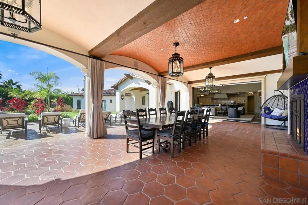 7029 Las Colinas Rancho Santa Fe, CA 92067
