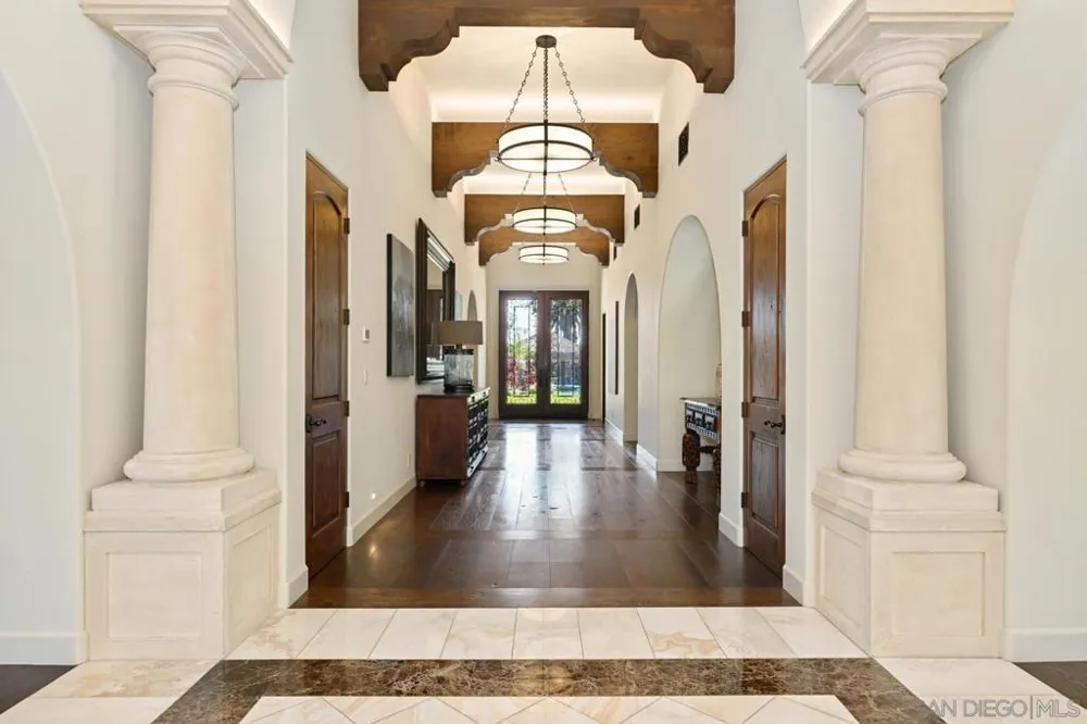7029 Las Colinas Rancho Santa Fe, CA 92067