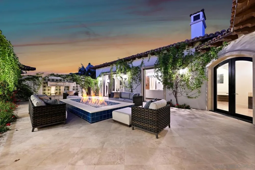7029 Las Colinas Rancho Santa Fe, CA 92067
