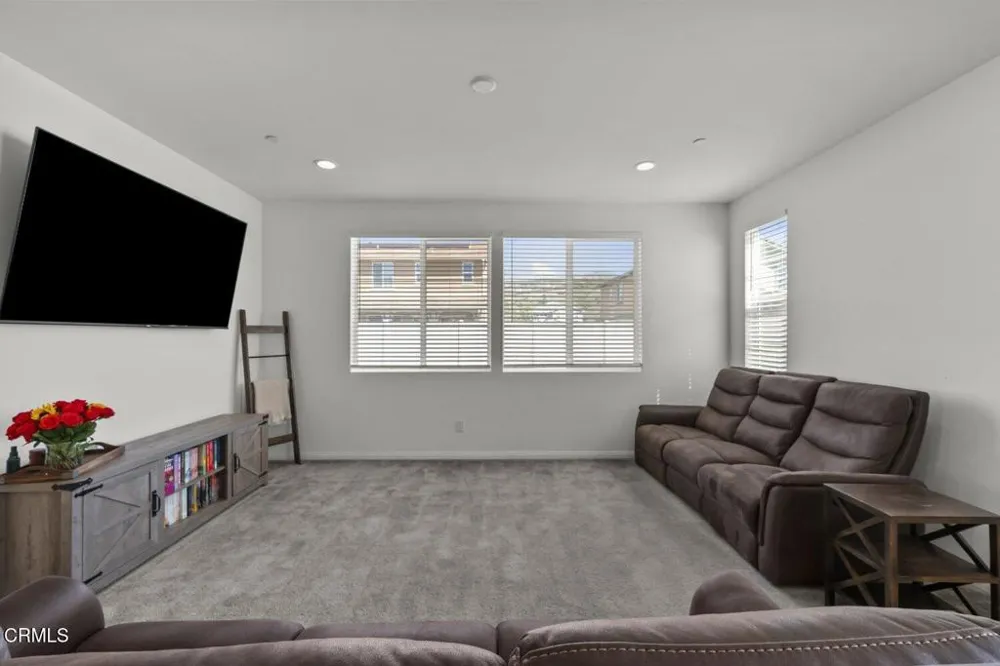 151 Rose Street Fillmore, CA 93015