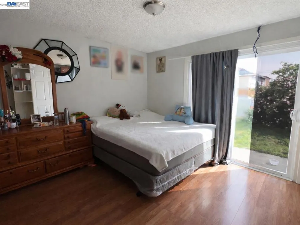 634 8TH St Richmond, CA 94801