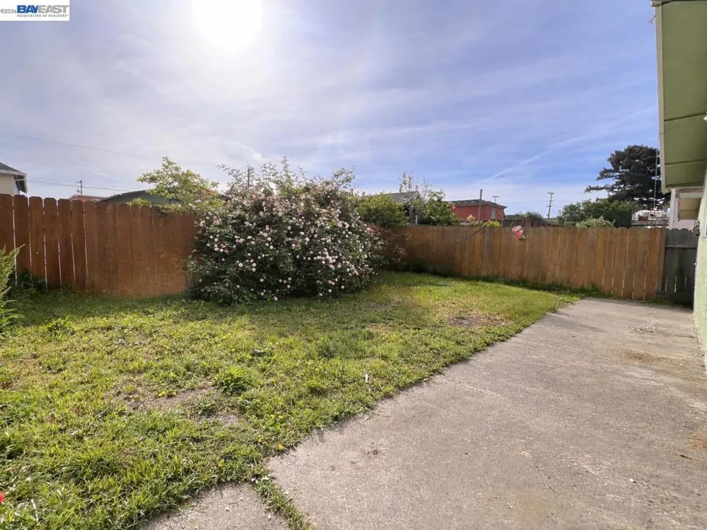 634 8TH St Richmond, CA 94801