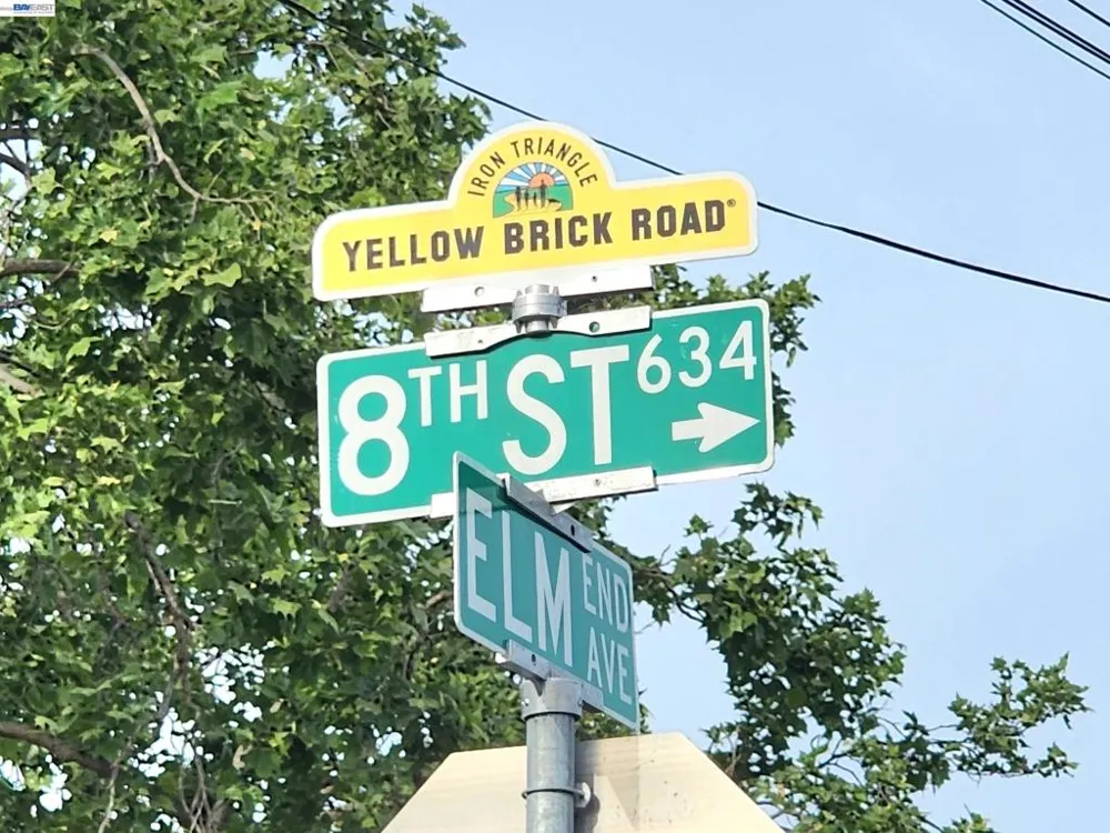 634 8TH St Richmond, CA 94801