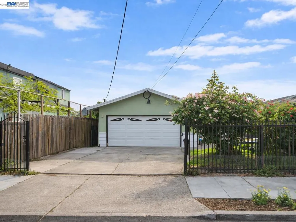 634 8TH St Richmond, CA 94801