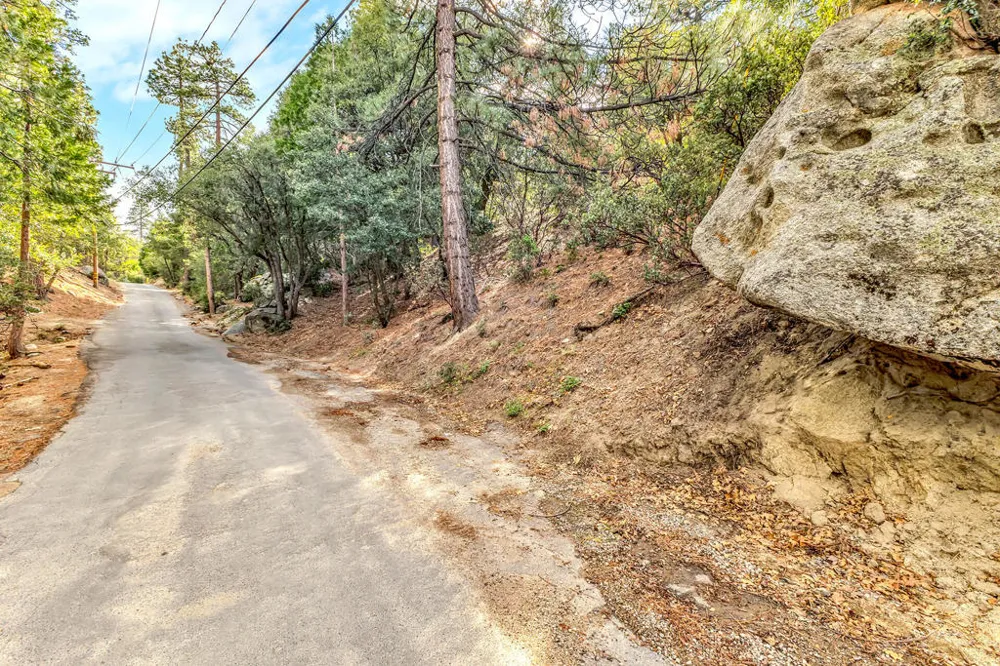 Lakeview Drive Idyllwild, CA 92549