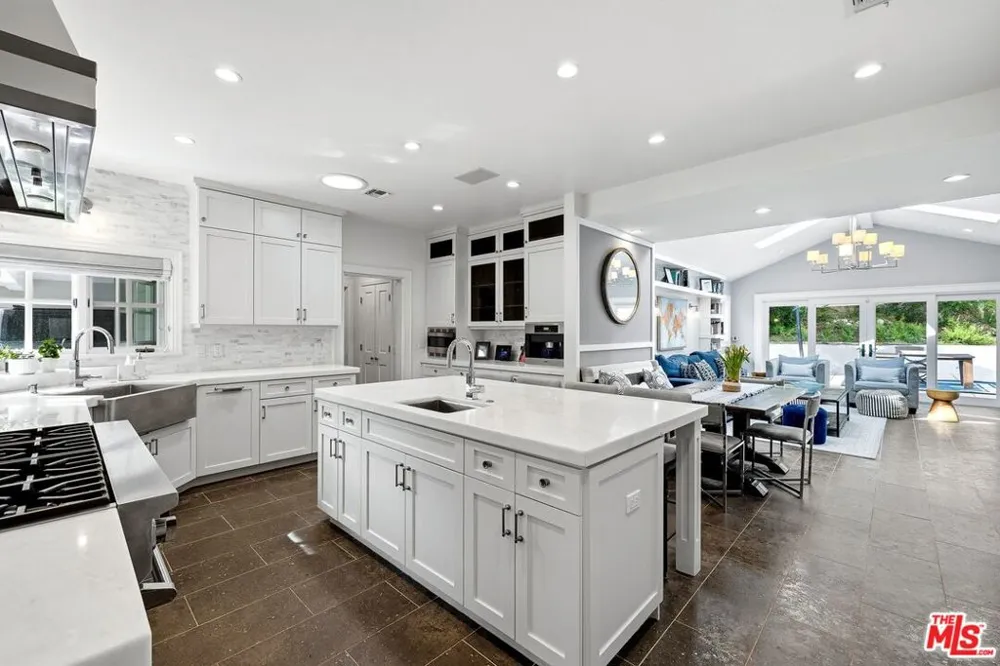 24317 Bridle Trail Road Hidden Hills, CA 91302