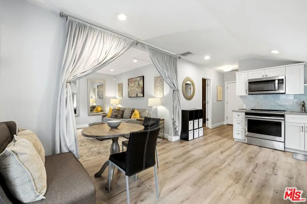 24317 Bridle Trail Road Hidden Hills, CA 91302
