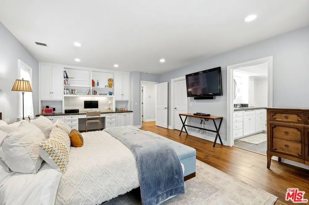 24317 Bridle Trail Road Hidden Hills, CA 91302