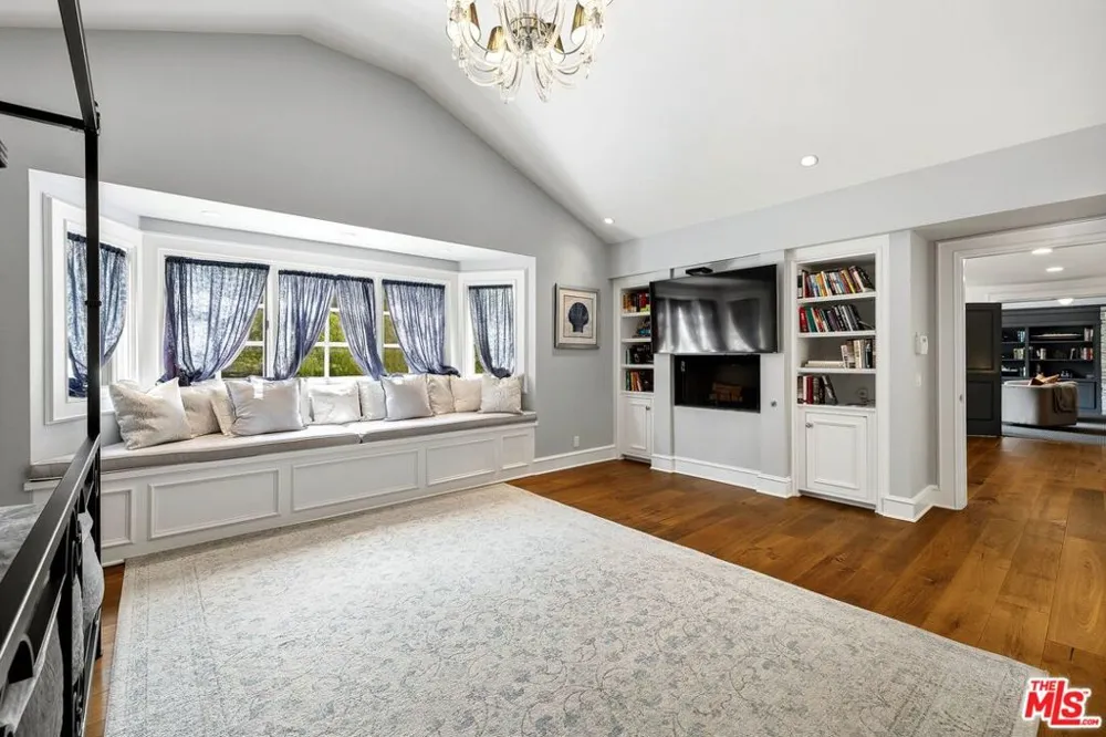 24317 Bridle Trail Road Hidden Hills, CA 91302