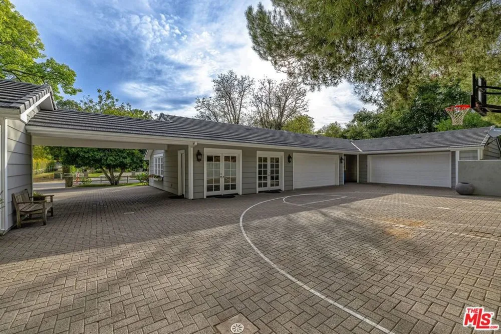 24317 Bridle Trail Road Hidden Hills, CA 91302
