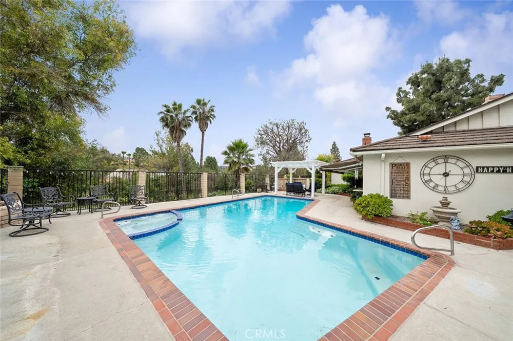 1622 Via Alegre San Dimas, CA 91773