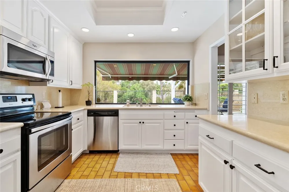1622 Via Alegre San Dimas, CA 91773