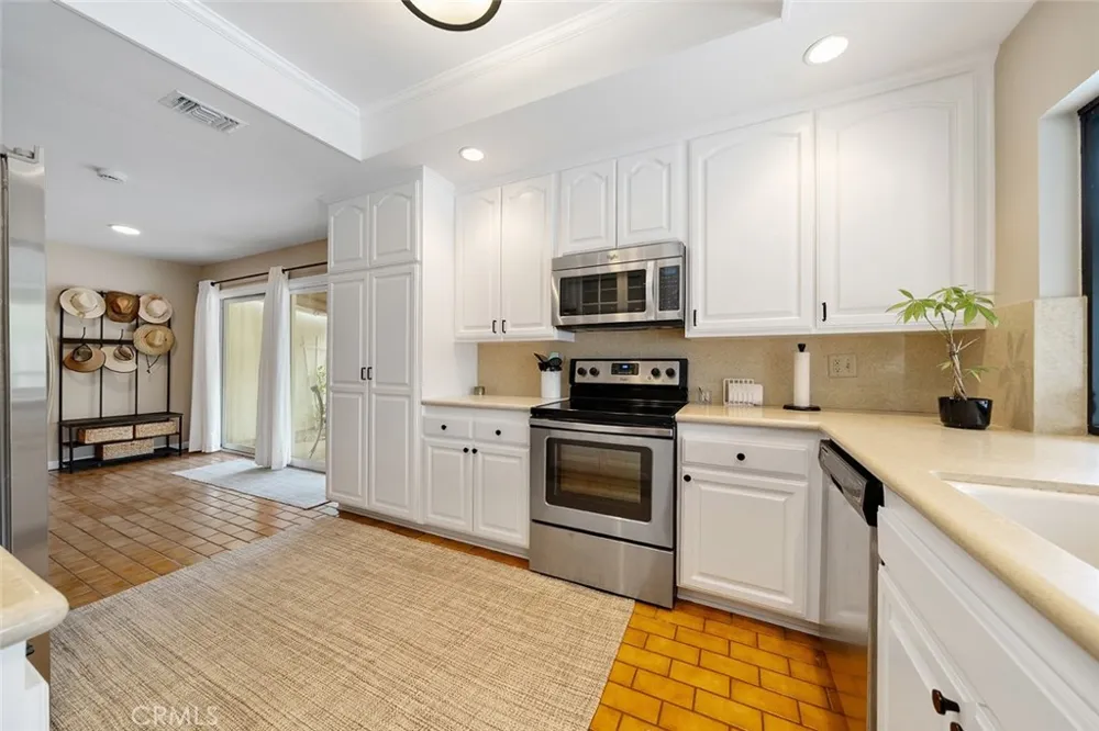1622 Via Alegre San Dimas, CA 91773
