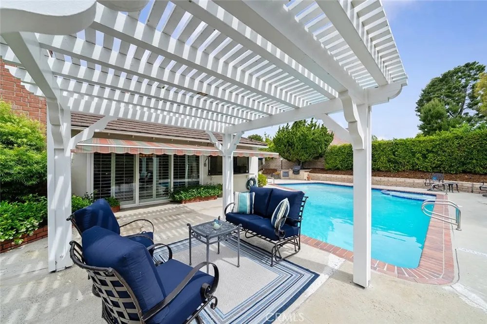 1622 Via Alegre San Dimas, CA 91773