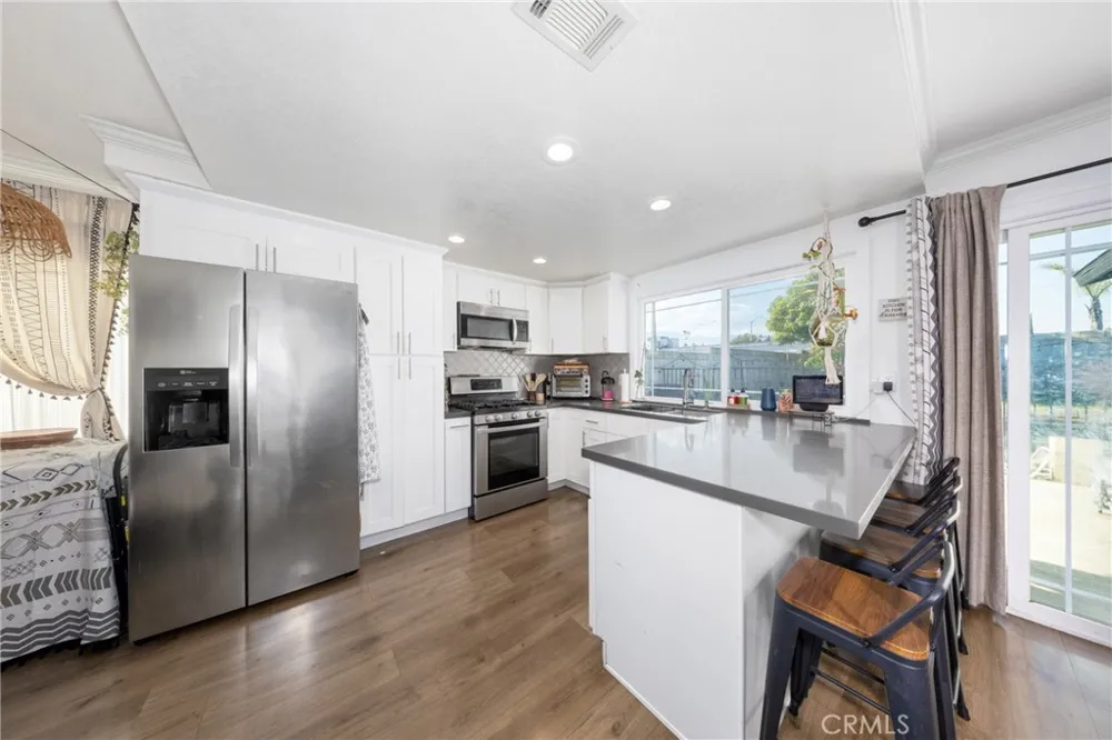 16108 Tullock Fontana, CA 92335