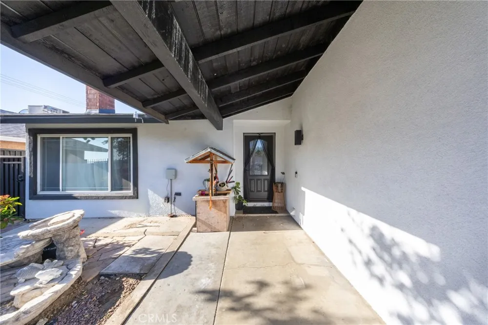 16108 Tullock Fontana, CA 92335