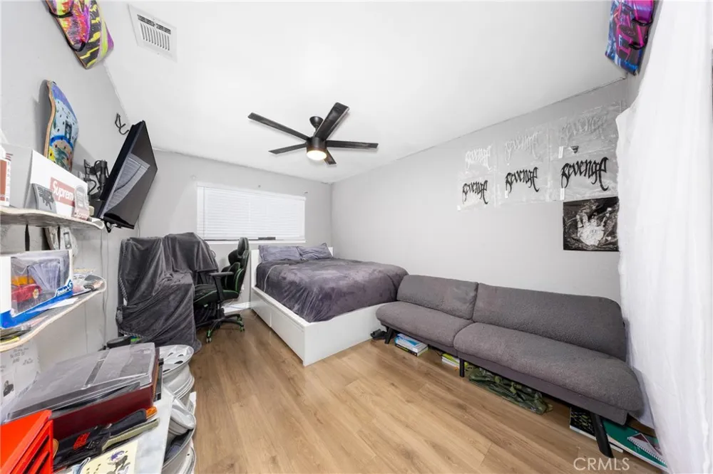 16108 Tullock Fontana, CA 92335