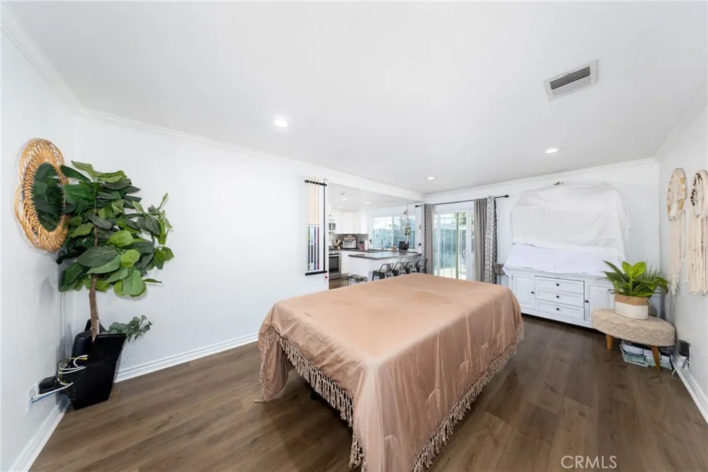 16108 Tullock Fontana, CA 92335