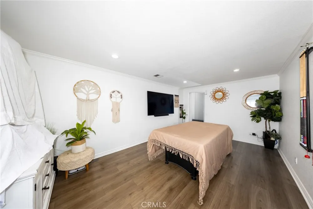 16108 Tullock Fontana, CA 92335