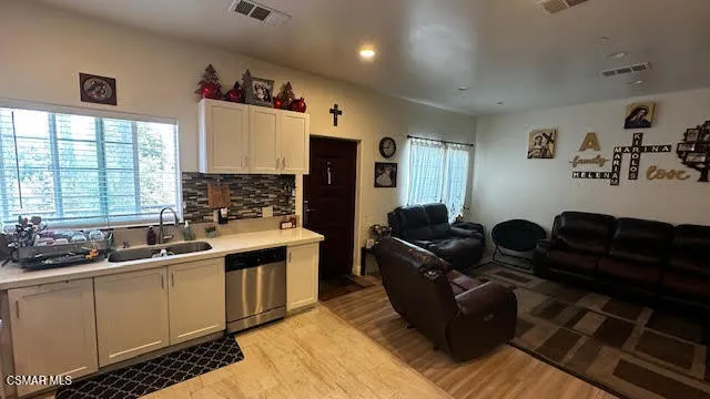 1755 Heywood Street #203 Simi Valley, CA 93065
