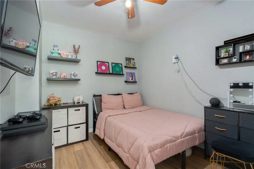 1333 Singingwood Pomona, CA 91767