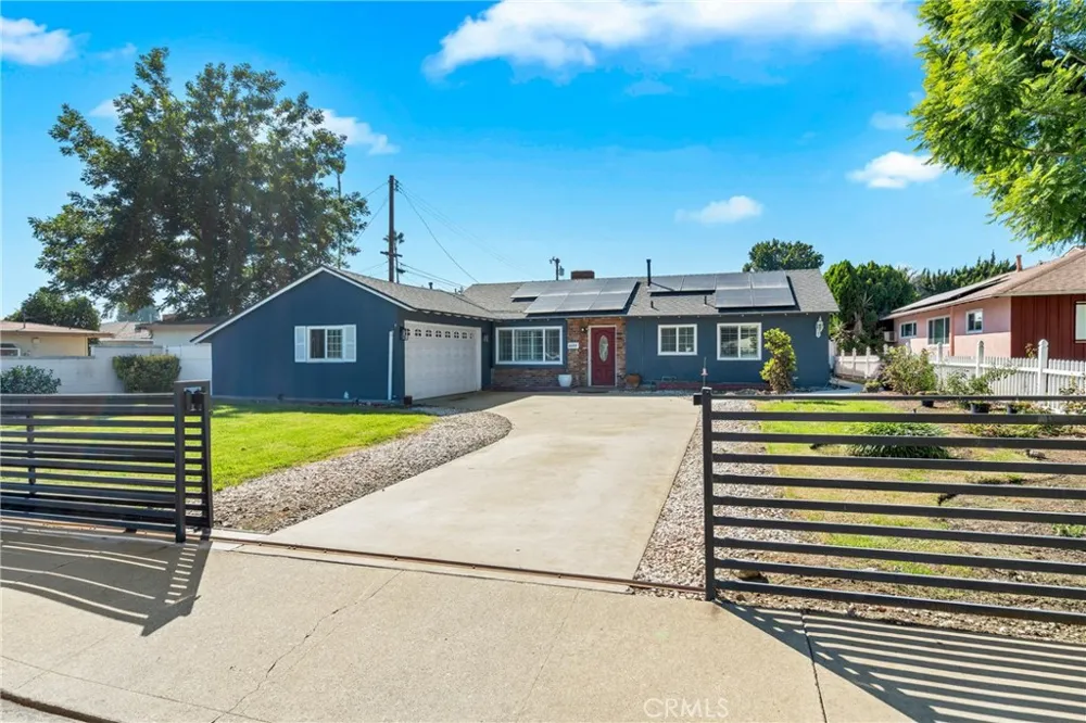 1333 Singingwood Pomona, CA 91767
