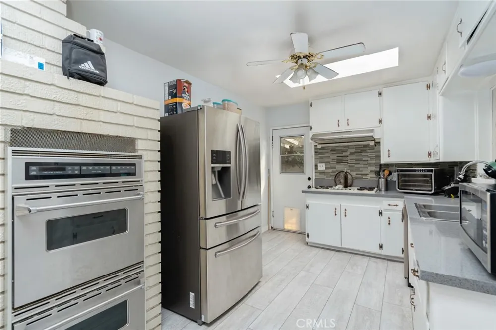 1333 Singingwood Pomona, CA 91767