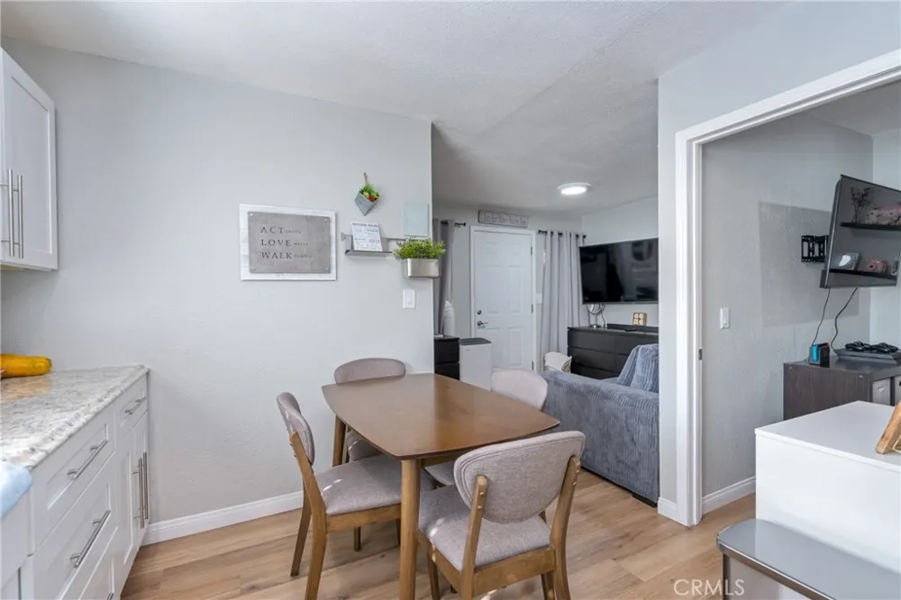 1333 Singingwood Pomona, CA 91767