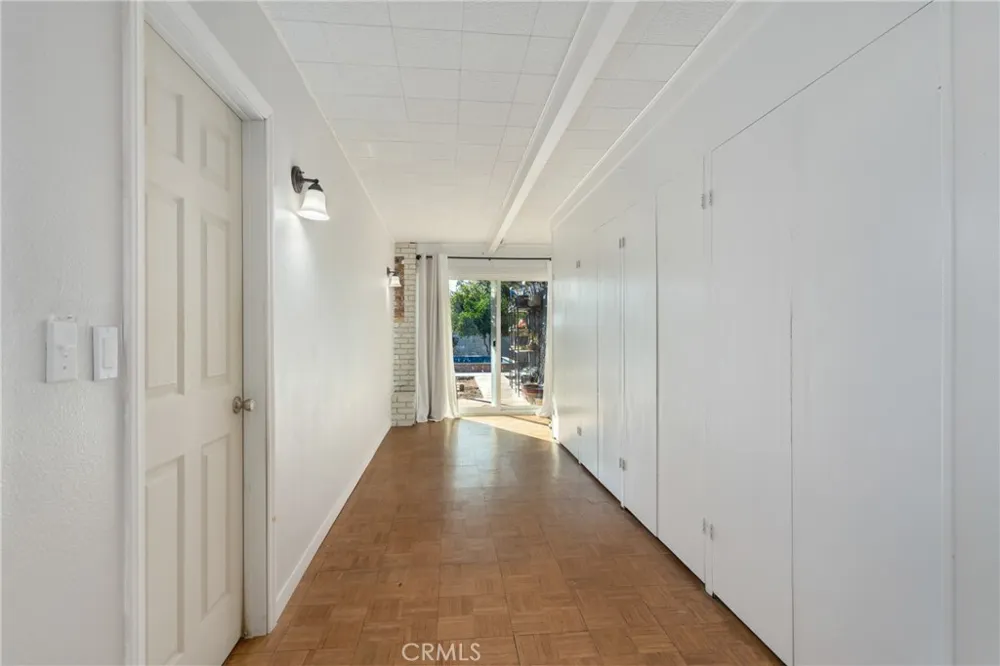 1333 Singingwood Pomona, CA 91767