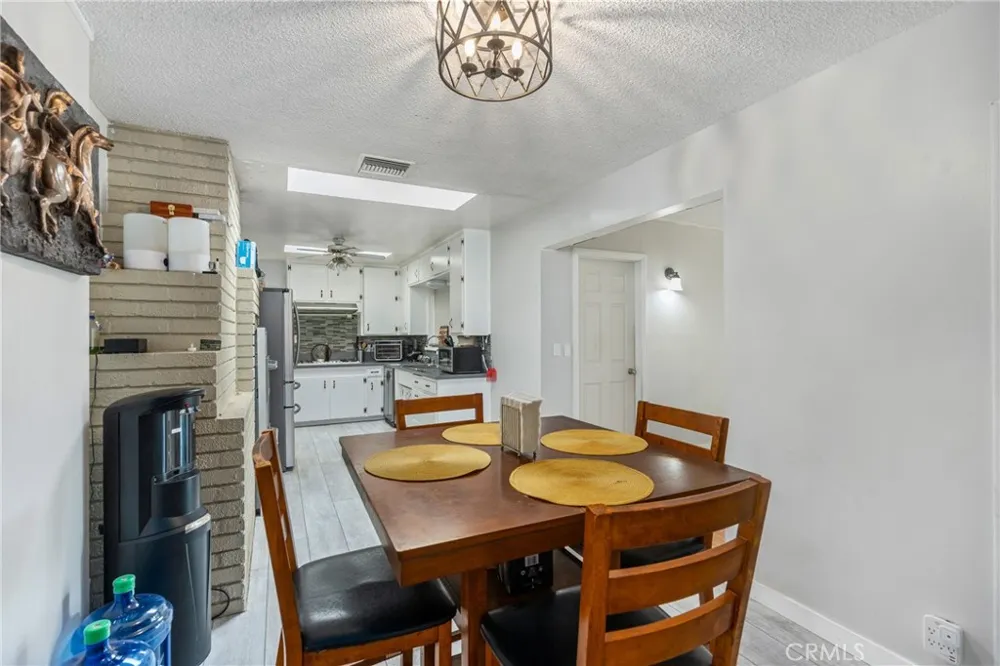 1333 Singingwood Pomona, CA 91767