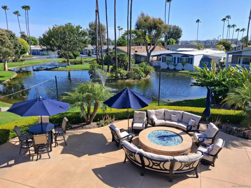 7102 San Bartolo St #11 Carlsbad, CA 92011