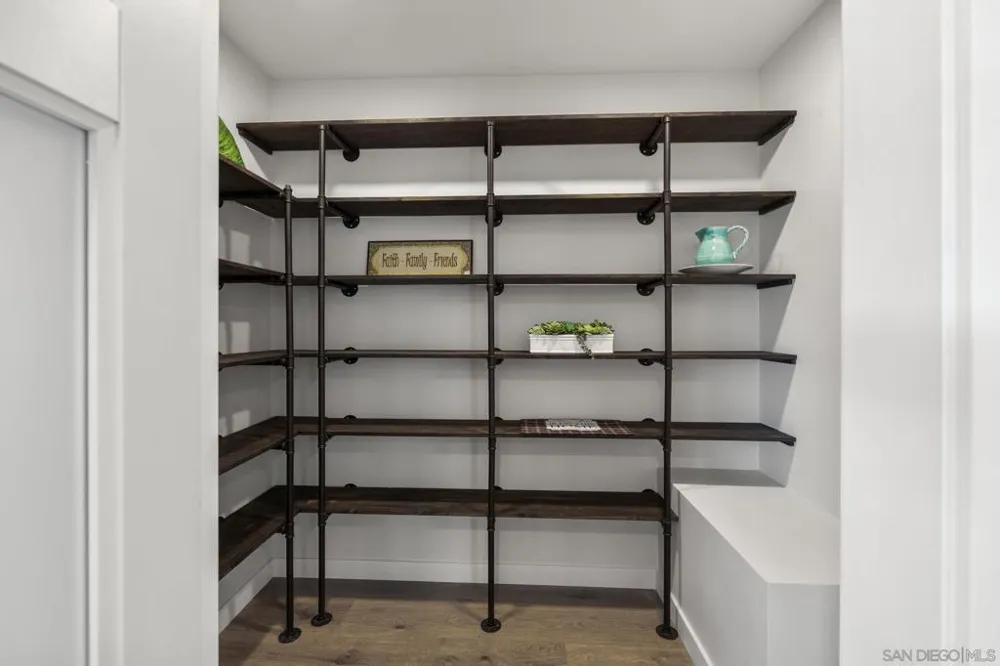 7102 San Bartolo St #11 Carlsbad, CA 92011