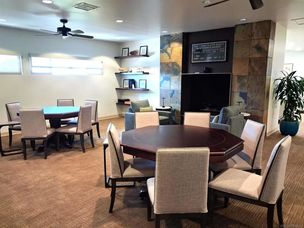7102 San Bartolo St #11 Carlsbad, CA 92011