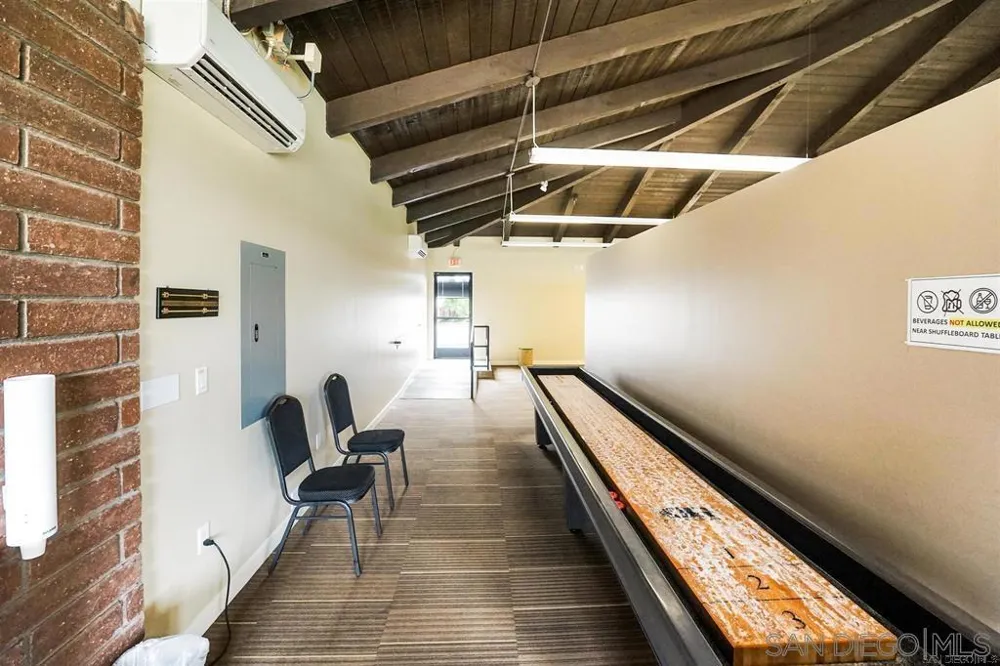 7102 San Bartolo St #11 Carlsbad, CA 92011