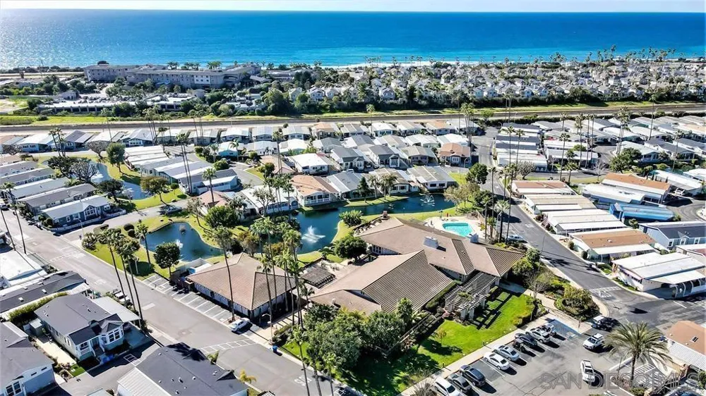 7102 San Bartolo St #11 Carlsbad, CA 92011