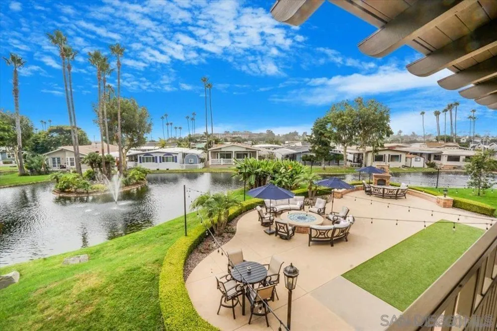 7102 San Bartolo St #11 Carlsbad, CA 92011