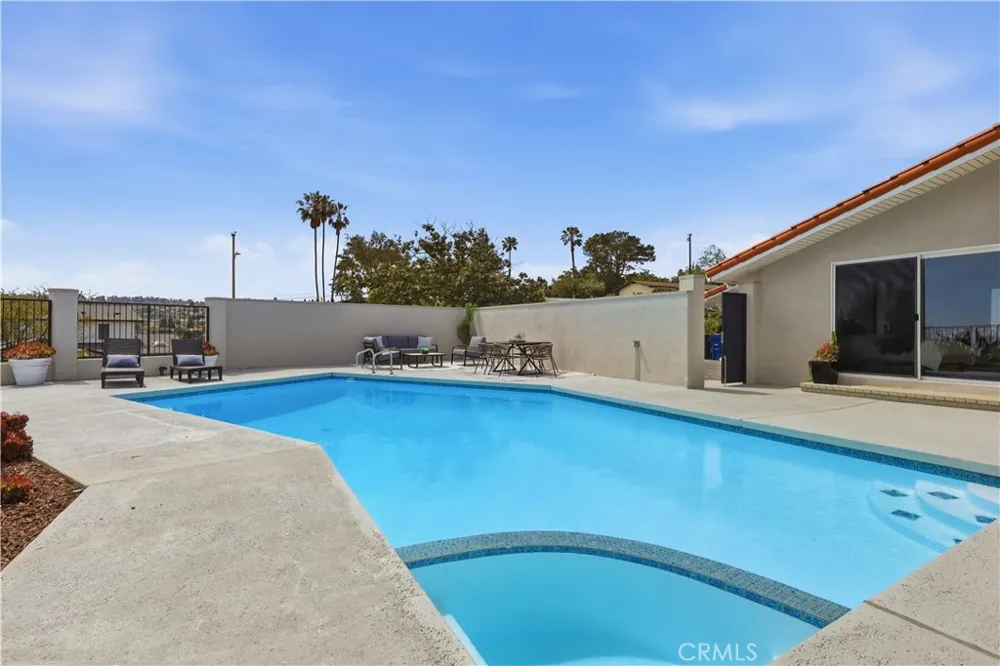 5123 Willow Wood Rolling Hills Estates, CA 90274