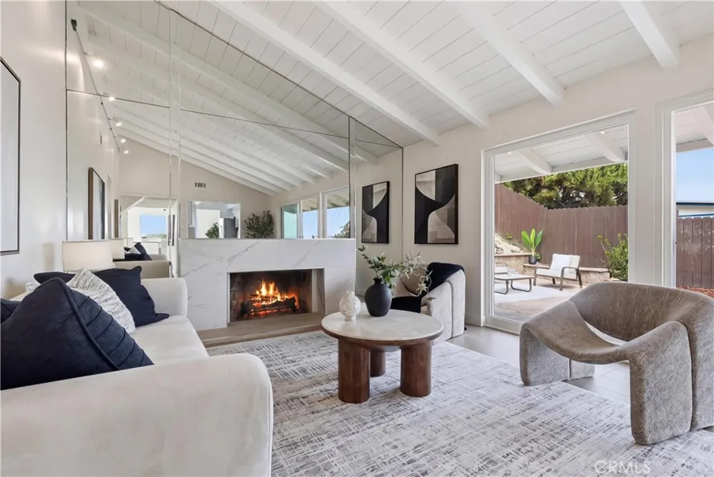 5123 Willow Wood Rolling Hills Estates, CA 90274