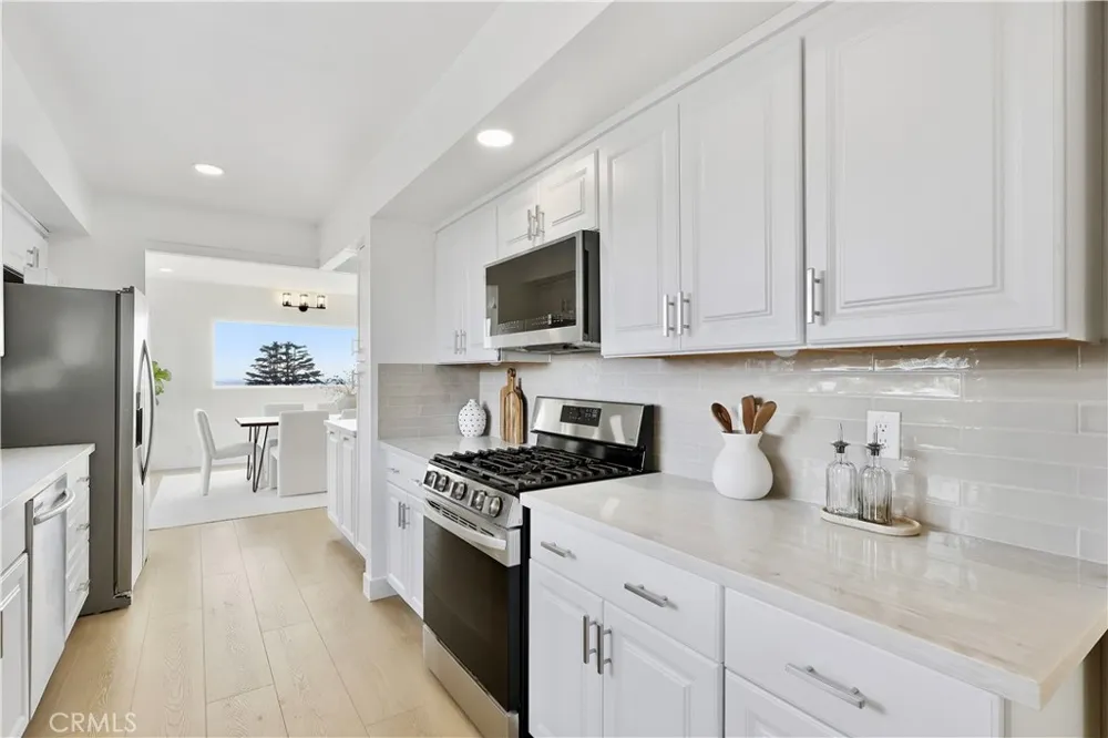 5123 Willow Wood Rolling Hills Estates, CA 90274