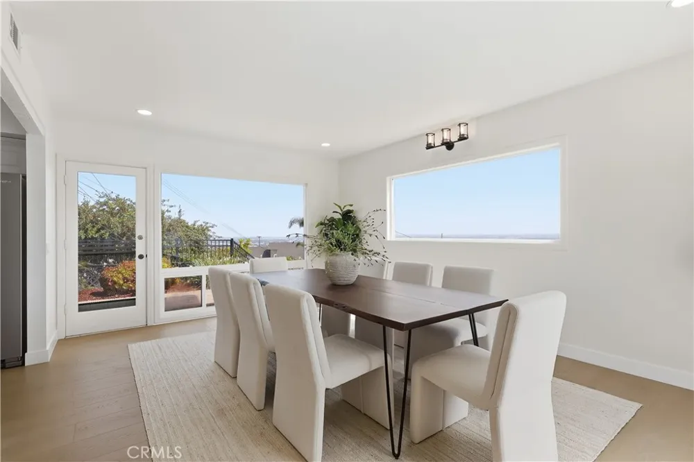 5123 Willow Wood Rolling Hills Estates, CA 90274