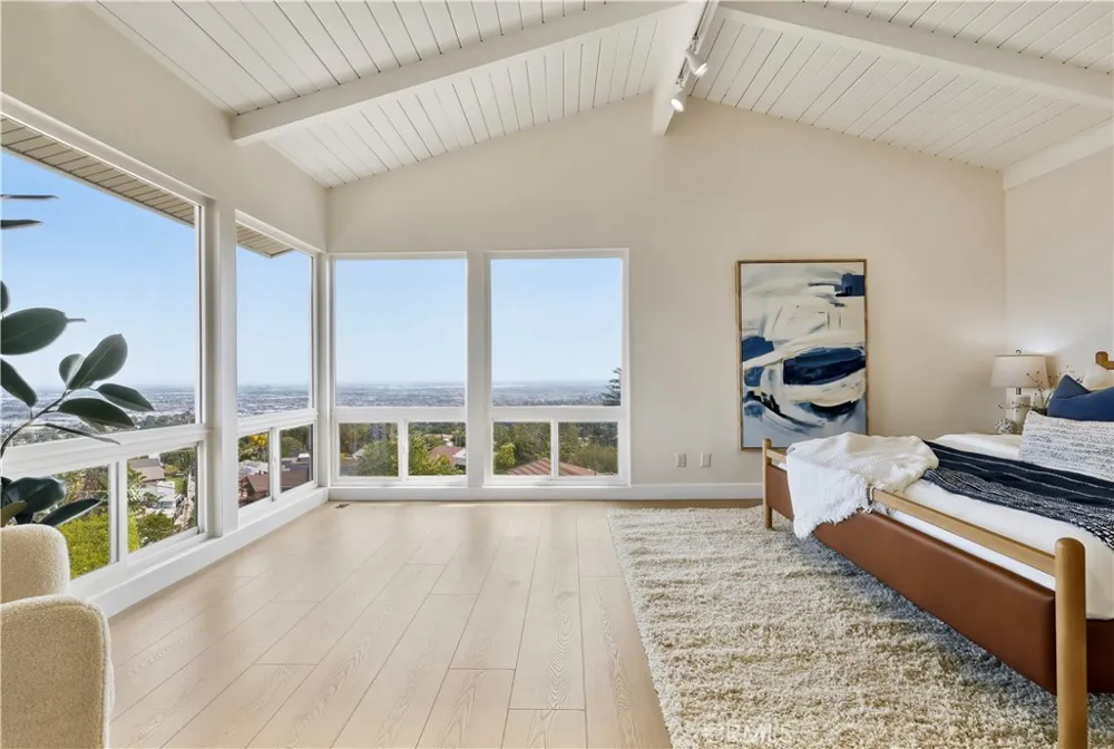 5123 Willow Wood Rolling Hills Estates, CA 90274