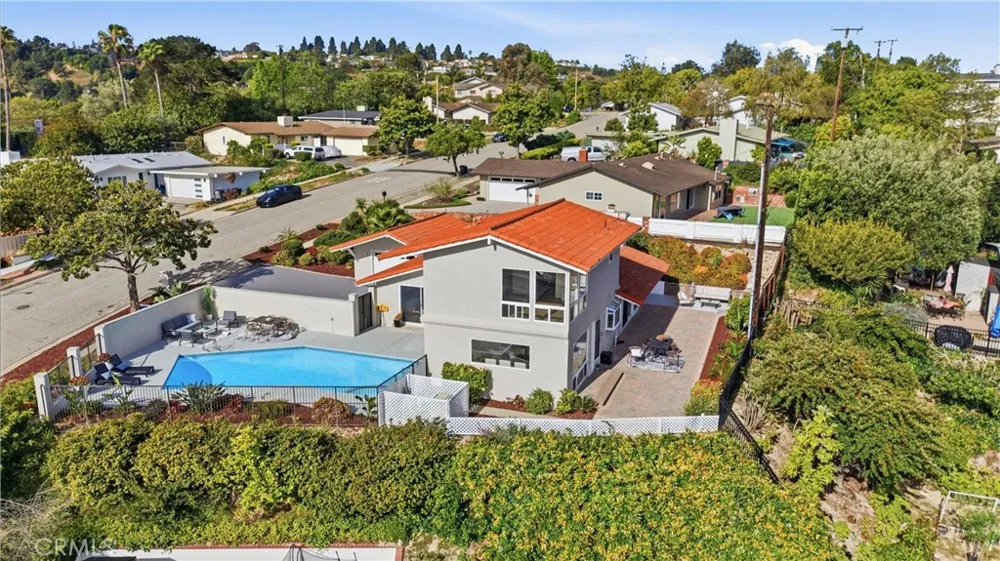 5123 Willow Wood Rolling Hills Estates, CA 90274