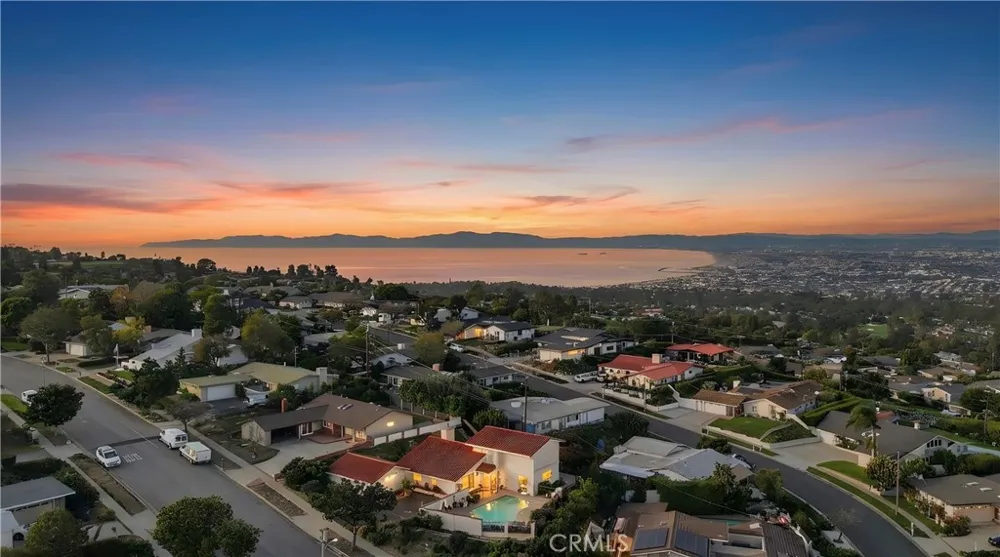 5123 Willow Wood Rolling Hills Estates, CA 90274