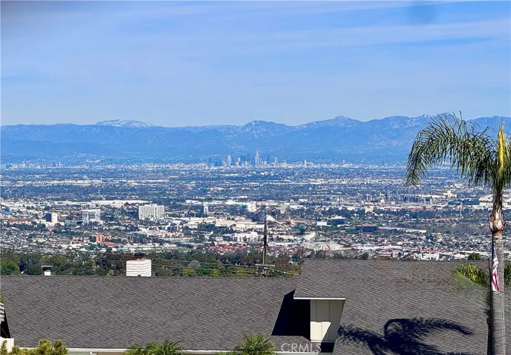 5123 Willow Wood Rolling Hills Estates, CA 90274
