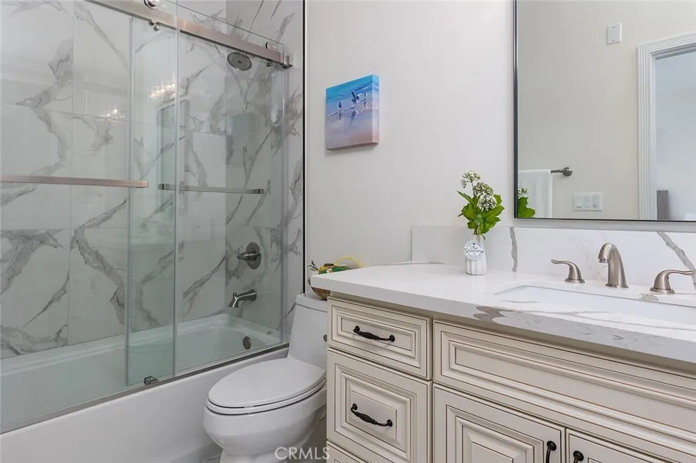 89 Grand Oaks Ave #103 Pasadena, CA 91107